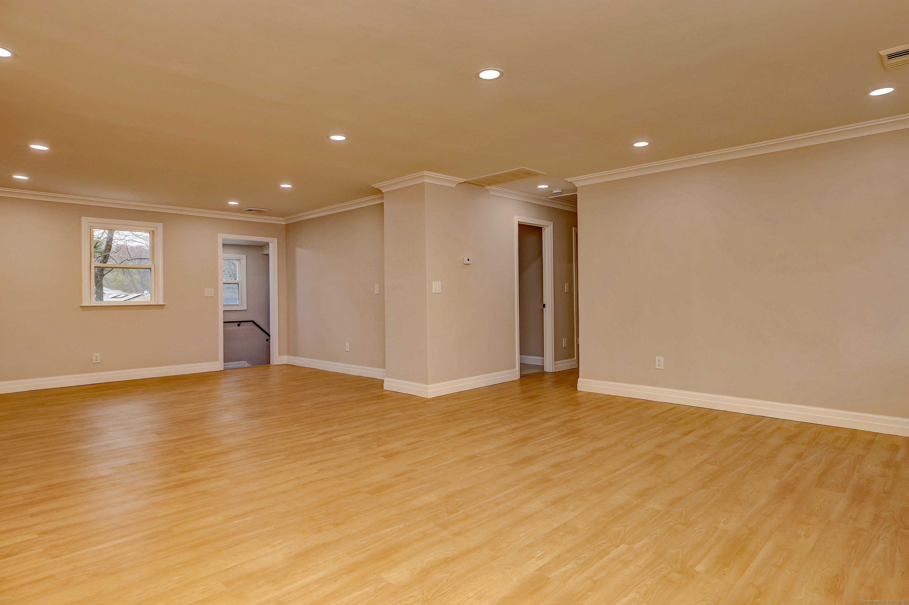 39 Hellstrom Road, East Haven, Connecticut image 15