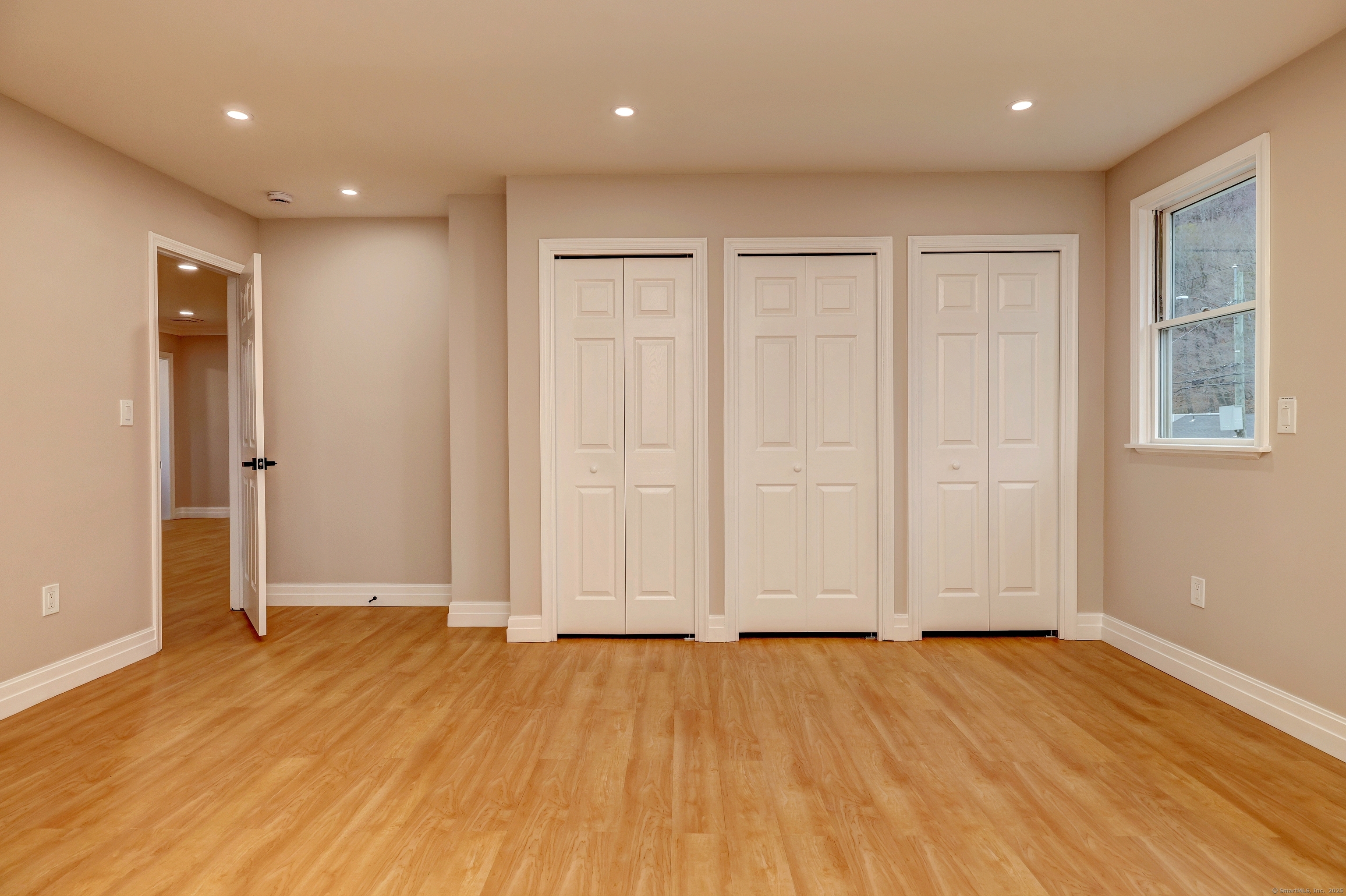 39 Hellstrom Road, East Haven, Connecticut image 22