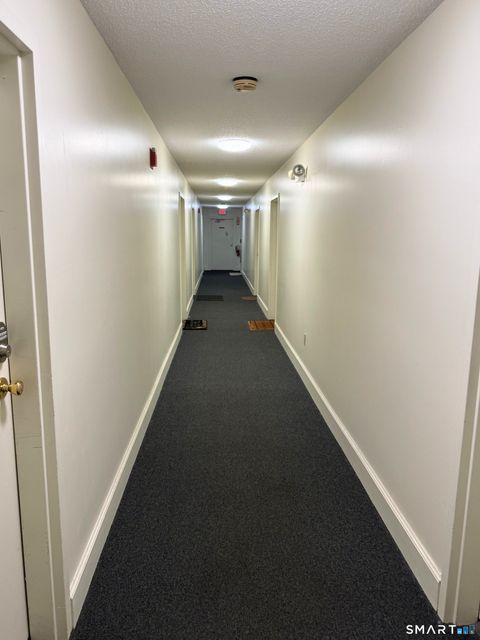 Condo For Sale - 1690 Dixwell Avenue #B3<br/> Hamden, CT 06514