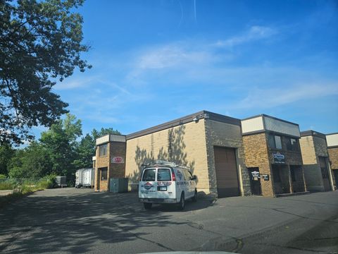 Photo of 1 Town line Road #8B, Plainville, CT 06062 (MLS # 24148294)