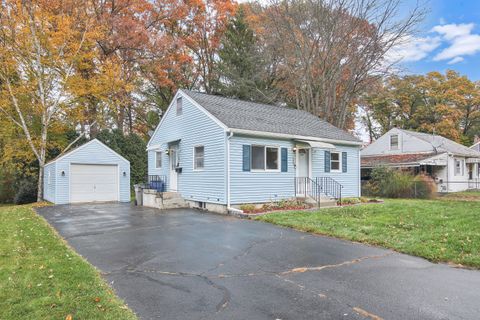 113 Deepwood Drive Manchester CT 06040
