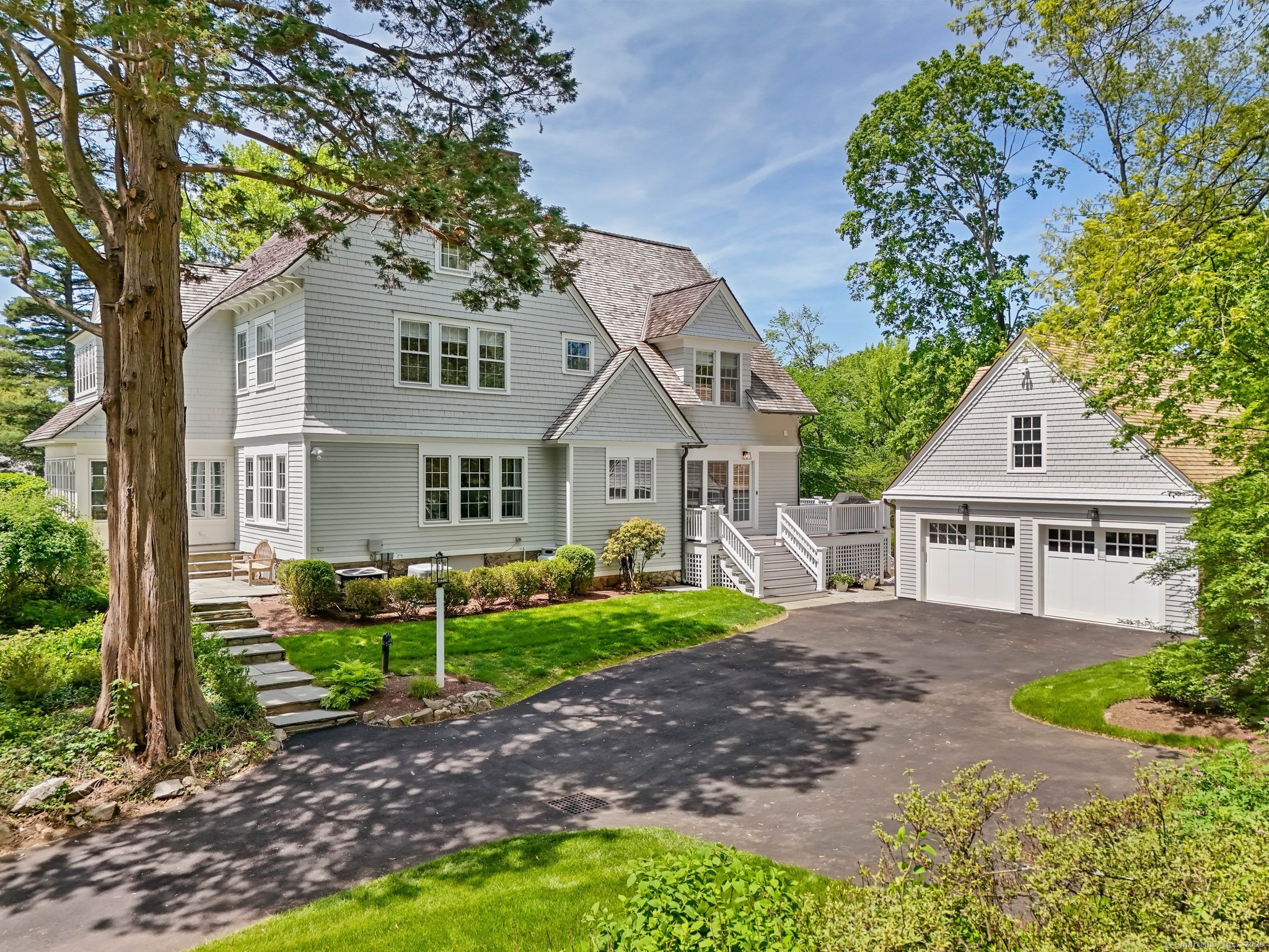 3 Edgehill Drive