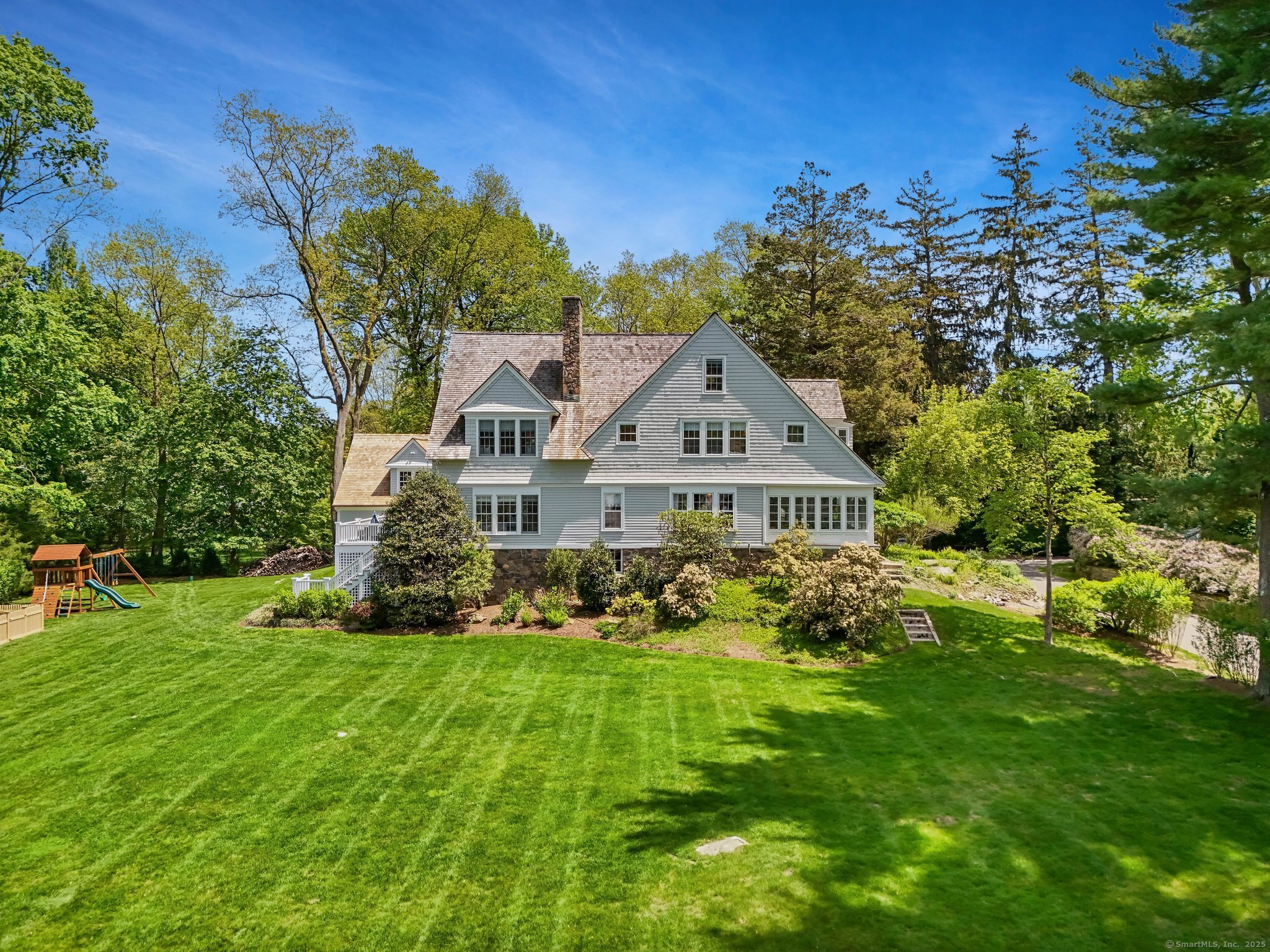 3 Edgehill Drive