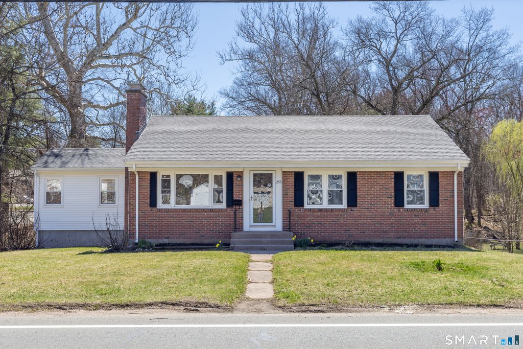 Photo of 256 Charter Oak Street, Manchester, CT 06040 (MLS # 24165575)