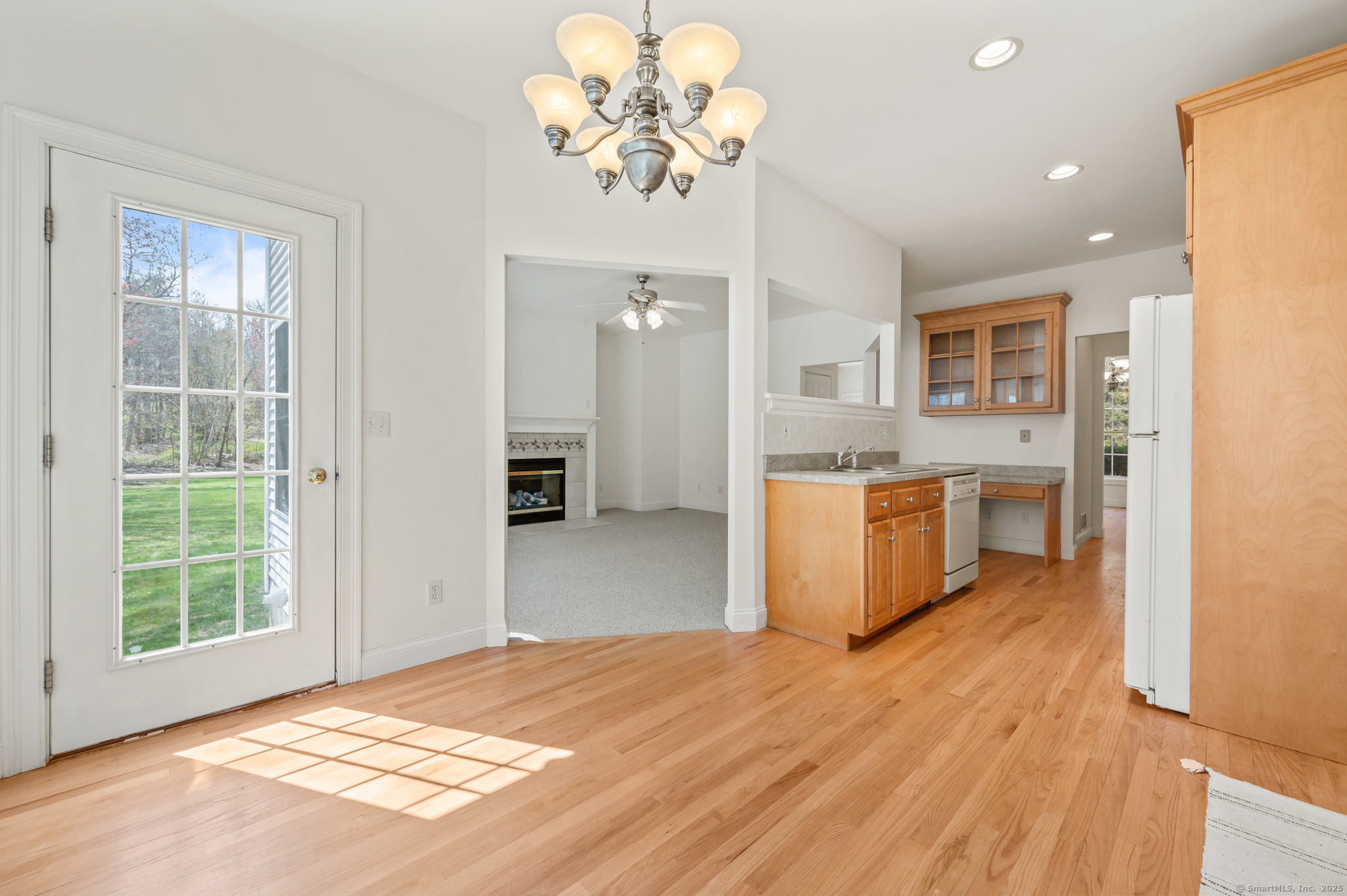4 Centerwood Road #4, Burlington, Connecticut image 11