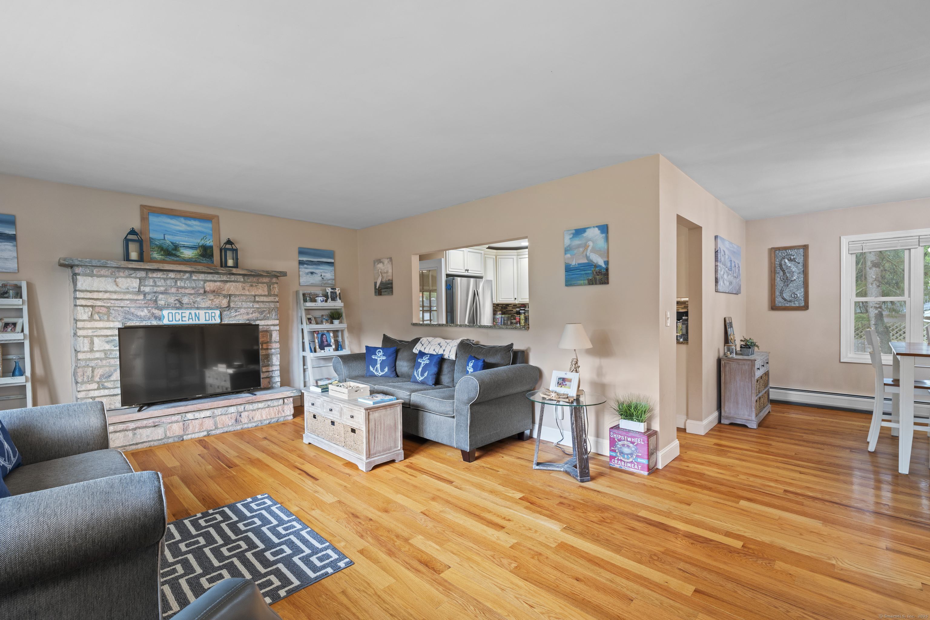 4 Sunny Acres Road