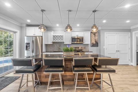 Tiny photo for 20 Brookview Circle #20, Bristol, CT 06010 (MLS # 24143419)