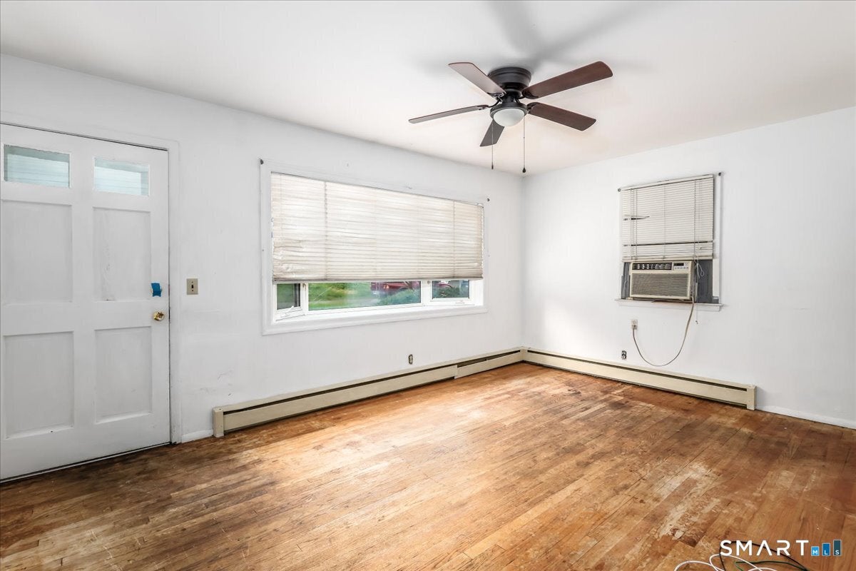 25 Meadowbrook Road