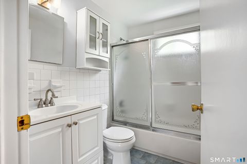 Tiny photo for 240 Sunnyridge Avenue #APT 63, Fairfield, CT 06824 (MLS # 24150488)