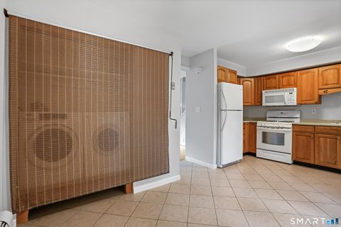 Tiny photo for 240 Sunnyridge Avenue #APT 63, Fairfield, CT 06824 (MLS # 24150488)