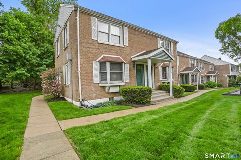 Tiny photo for 240 Sunnyridge Avenue #APT 63, Fairfield, CT 06824 (MLS # 24150488)