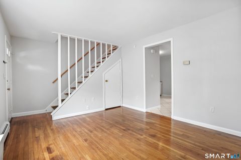 Tiny photo for 240 Sunnyridge Avenue #APT 63, Fairfield, CT 06824 (MLS # 24150488)