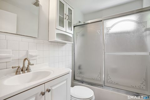 Tiny photo for 240 Sunnyridge Avenue #APT 63, Fairfield, CT 06824 (MLS # 24150488)