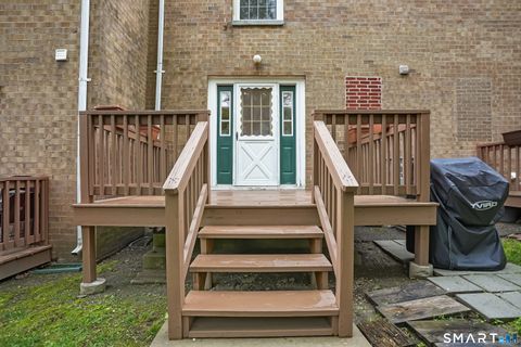 Tiny photo for 240 Sunnyridge Avenue #APT 63, Fairfield, CT 06824 (MLS # 24150488)