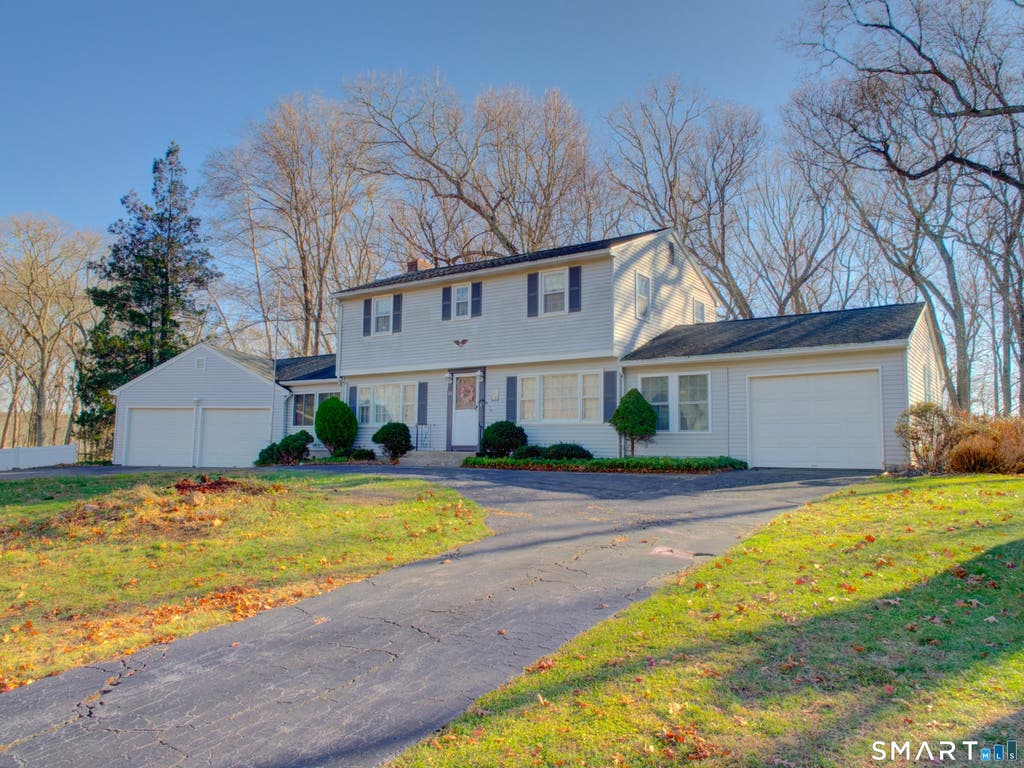 Photo of 26 Pinecrest Road, North Stonington, CT 06359 (MLS # 24186308)