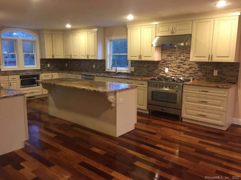 Homes For Sale - 647 New Haven Avenue<br/> Milford, CT 06460