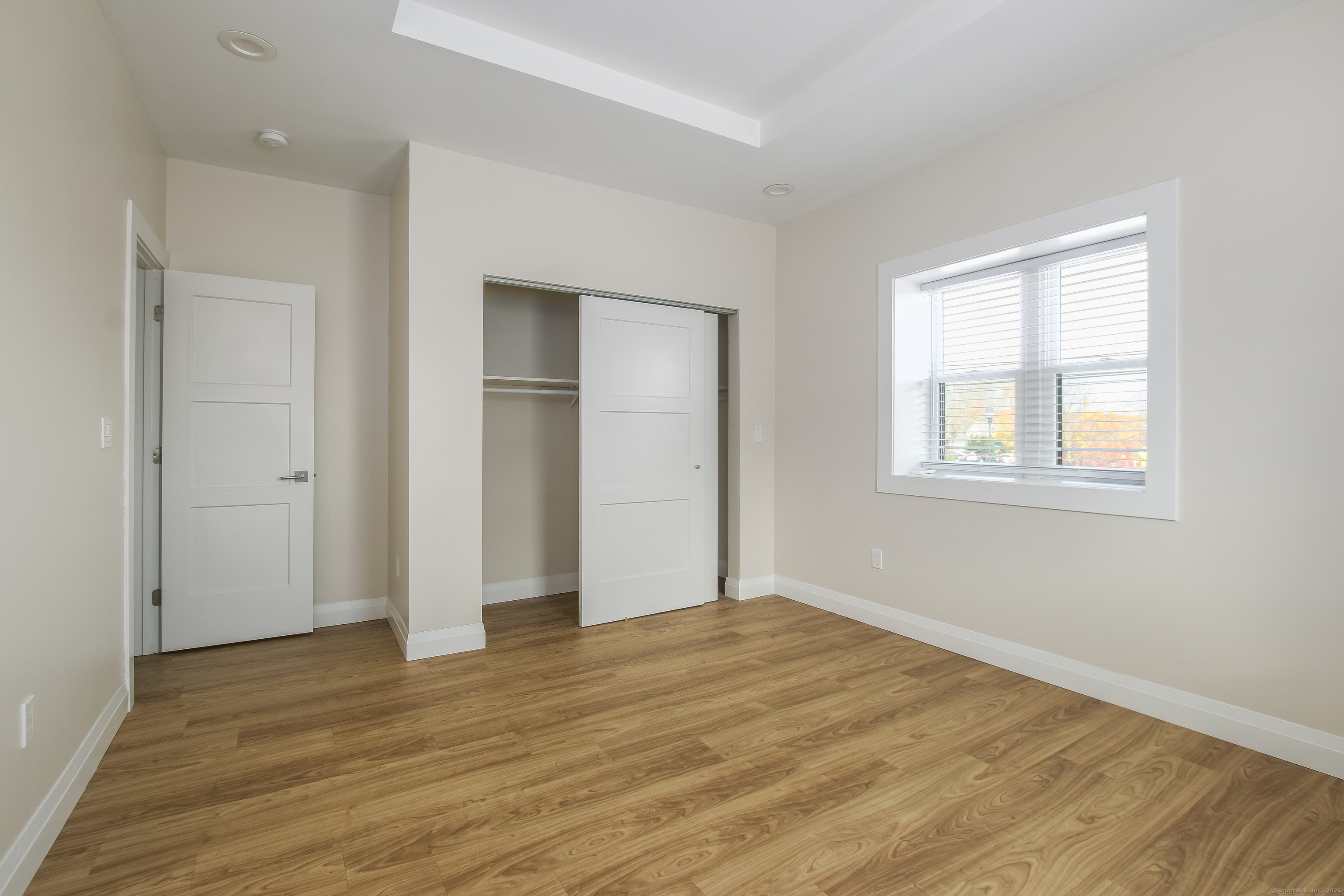 Marlborough, Connecticut 06447, United States, 2 Bedrooms Bedrooms, ,1 BathroomBathrooms,Residential,Pending,90963