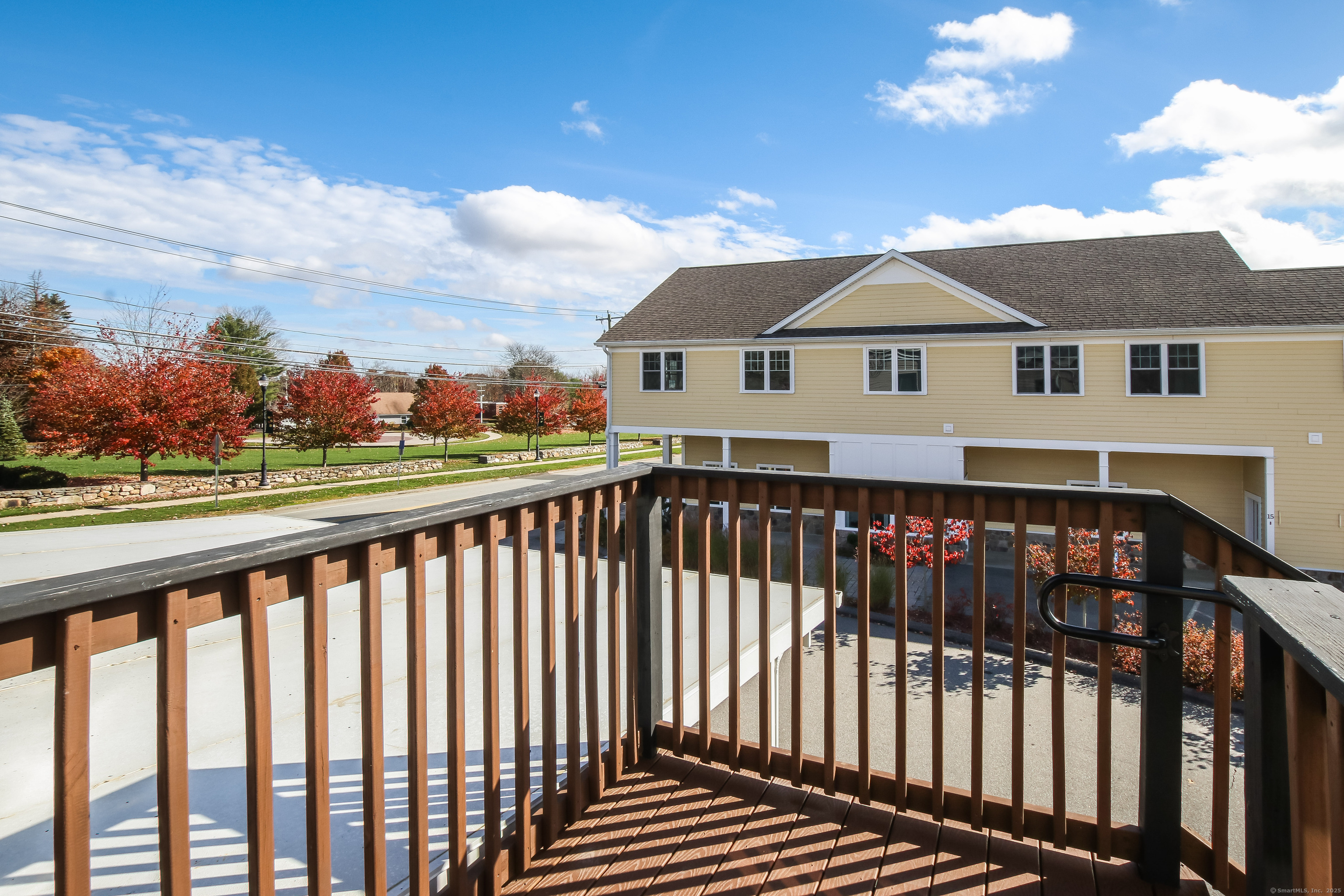 Marlborough, Connecticut 06447, United States, 2 Bedrooms Bedrooms, ,1 BathroomBathrooms,Residential,Pending,90963