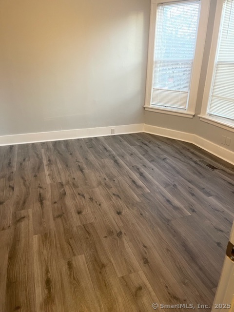 New Haven, Connecticut 06511, United States, 2 Bedrooms Bedrooms, ,1 BathroomBathrooms,Residential,Pending,14665