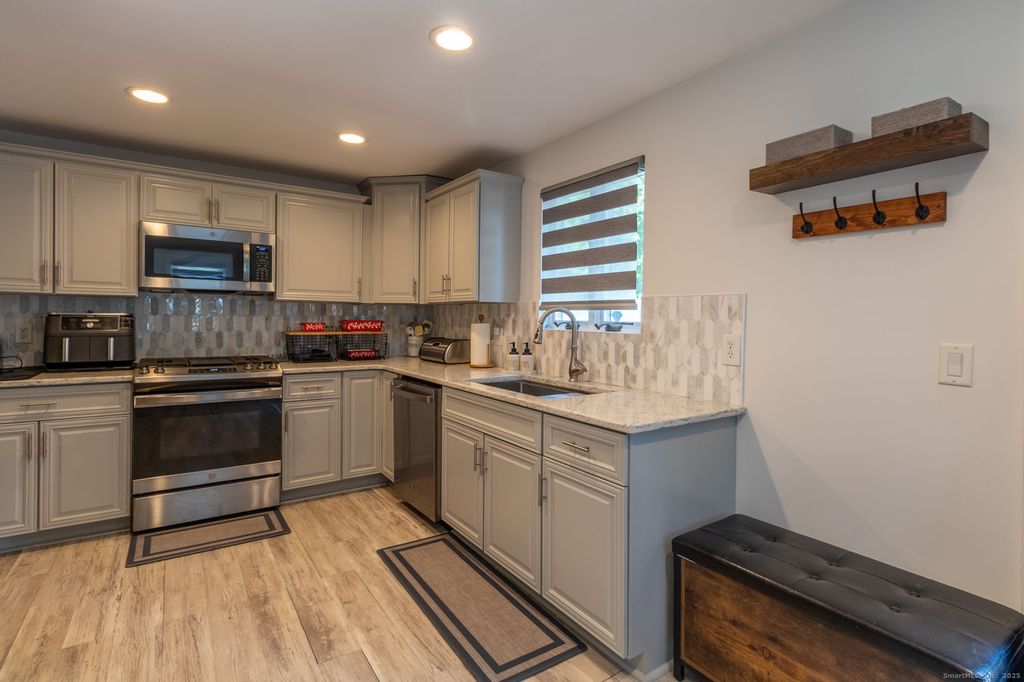 Photo of 30 Birchwood Road, East Hartford, CT 06118 (MLS # 24141058)