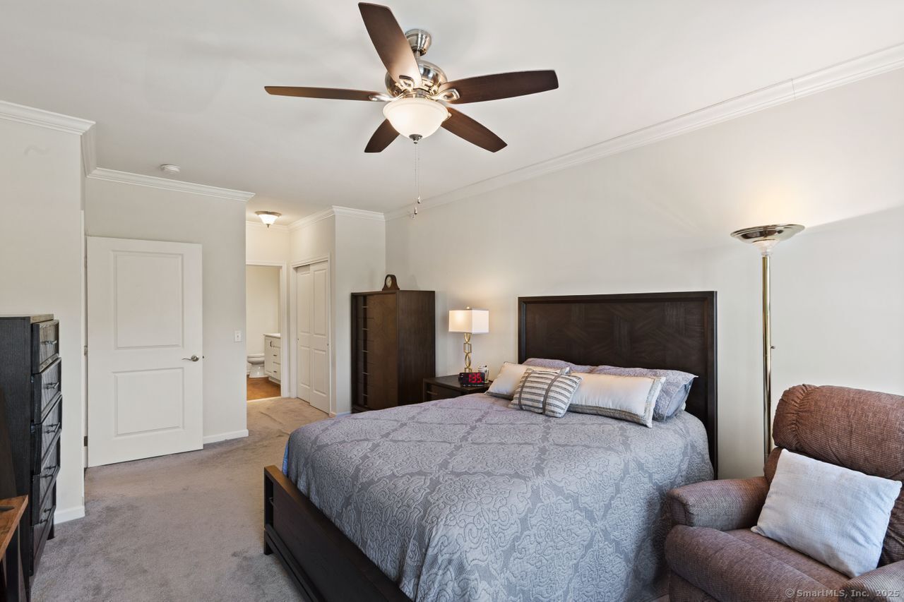 823 Center Meadow Lane #823, Danbury, Connecticut image 13