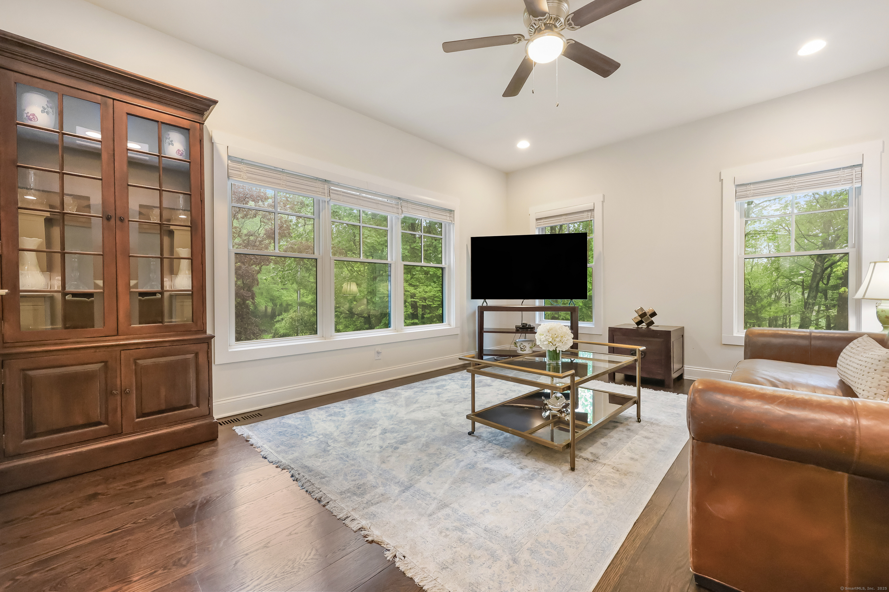 43 Hunting Ridge Road, Greenwich, Connecticut image 3