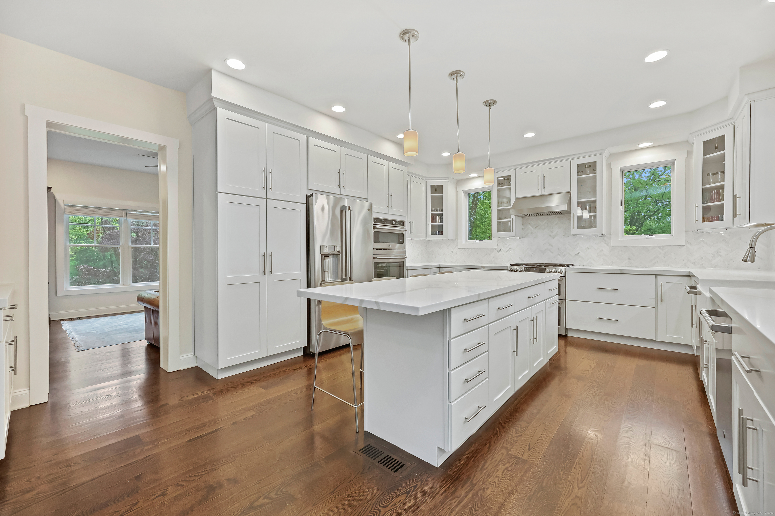 43 Hunting Ridge Road, Greenwich, Connecticut image 9