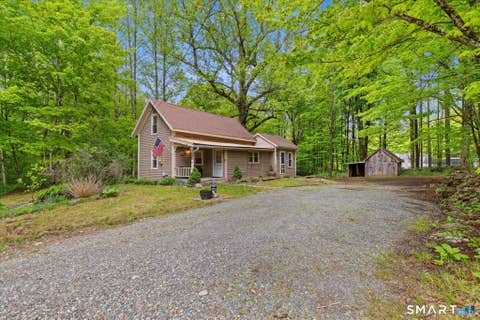 Homes For Sale - 519 Brooklyn Road<br/> Windham County, Canterbury, CT 06331