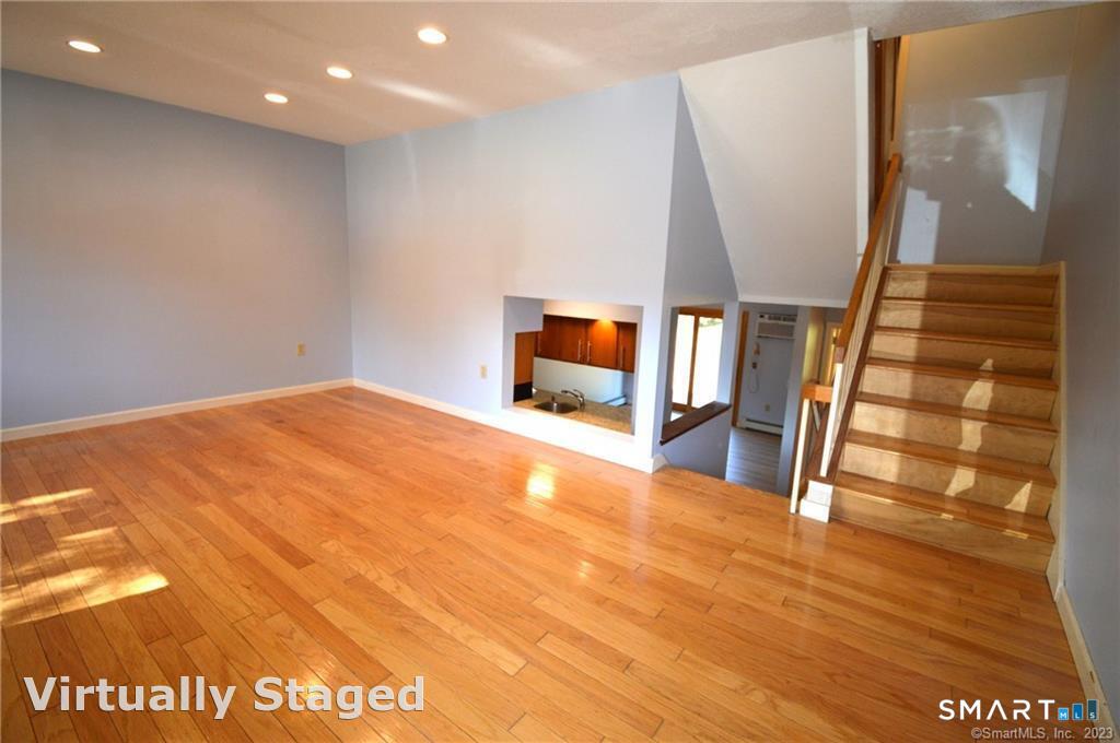 60 Old Town Road 194