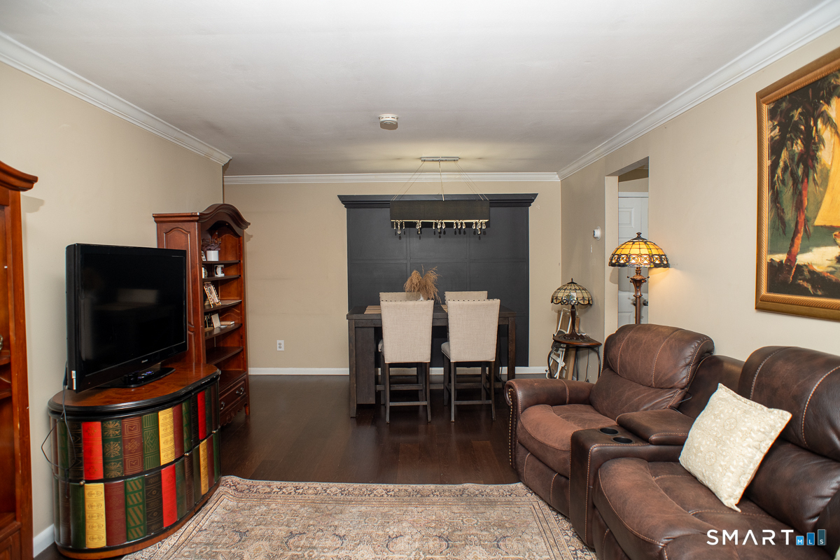 333 Vincellette Street 8