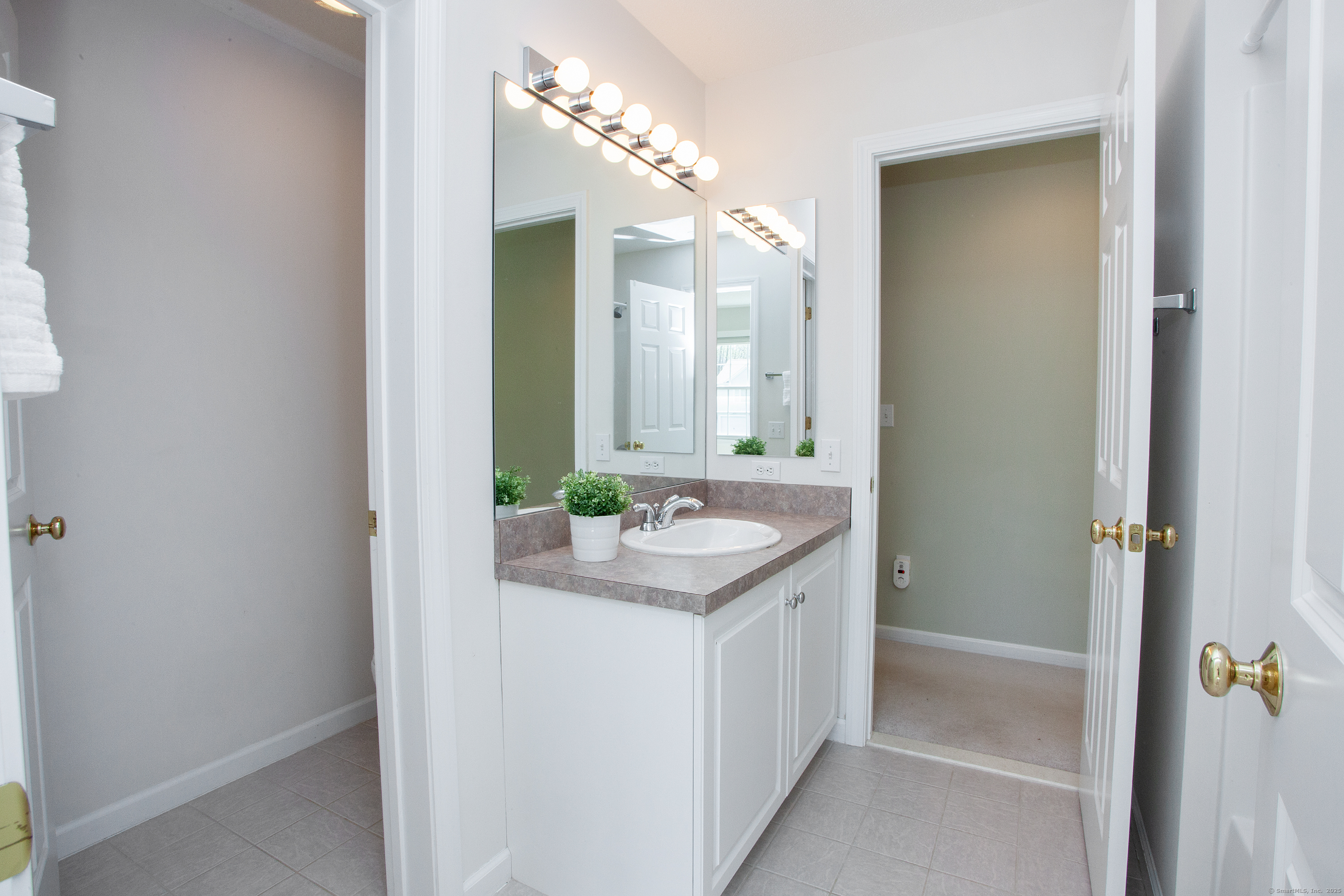 315 Briarwood Drive, Manchester, Connecticut image 27