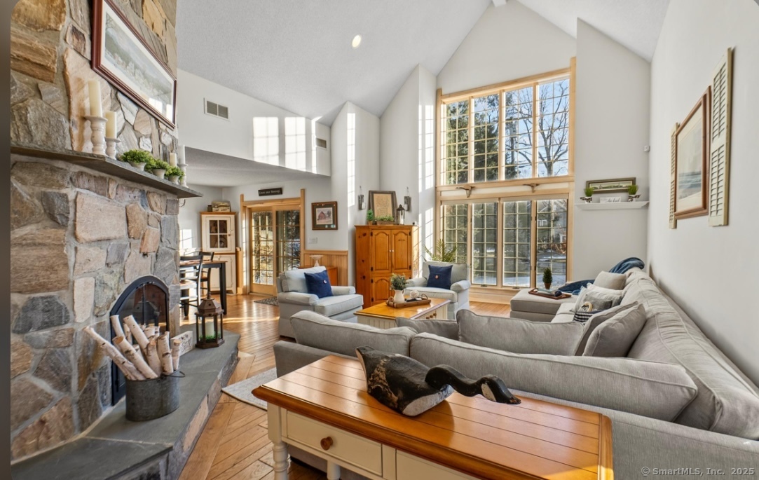 32 Meeks Point Road, East Hampton, Connecticut image 9
