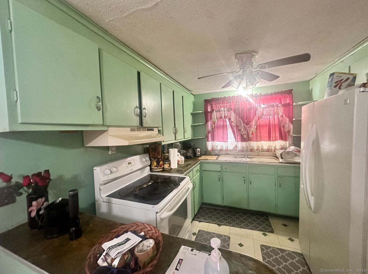 18 Walsh Street, Bloomfield, Connecticut image 6