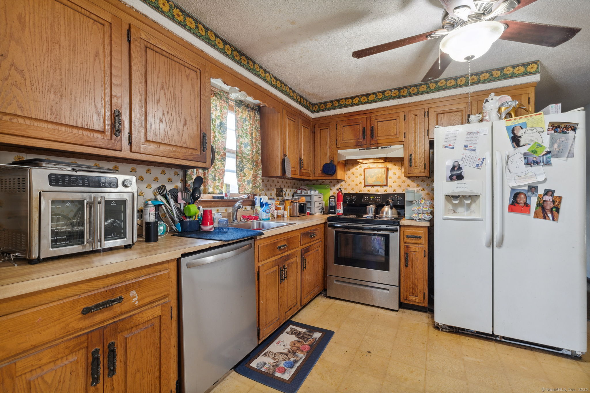 73 Abbey Lane, Windsor, Connecticut image 14