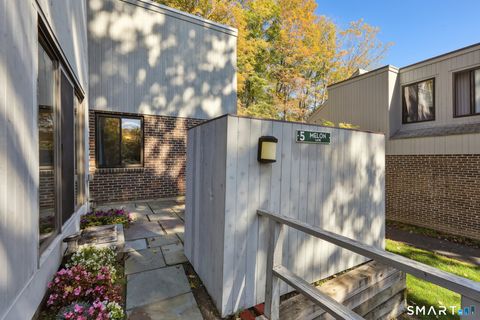 Condo For Sale - 5 Melon Lane #5<br/> Ridgefield, CT 06877