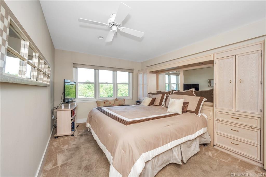 Photo 8 of 21 of 43 Harbor Drive 402 condo