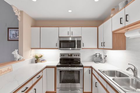 Tiny photo for 15 Perry Avenue #10A, Norwalk, CT 06850 (MLS # 24138295)