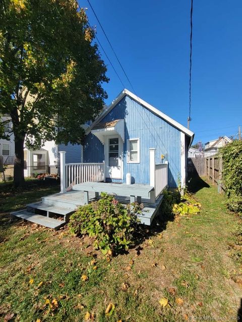 Photo of 309 Noble Street #2, West Haven, CT 06516 (MLS # 24135184)