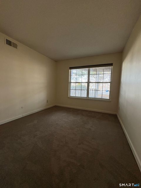 Tiny photo for 15 Forest Glen Circle #6, Middletown, CT 06457 (MLS # 24150646)