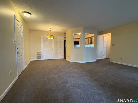 Tiny photo for 15 Forest Glen Circle #6, Middletown, CT 06457 (MLS # 24150646)