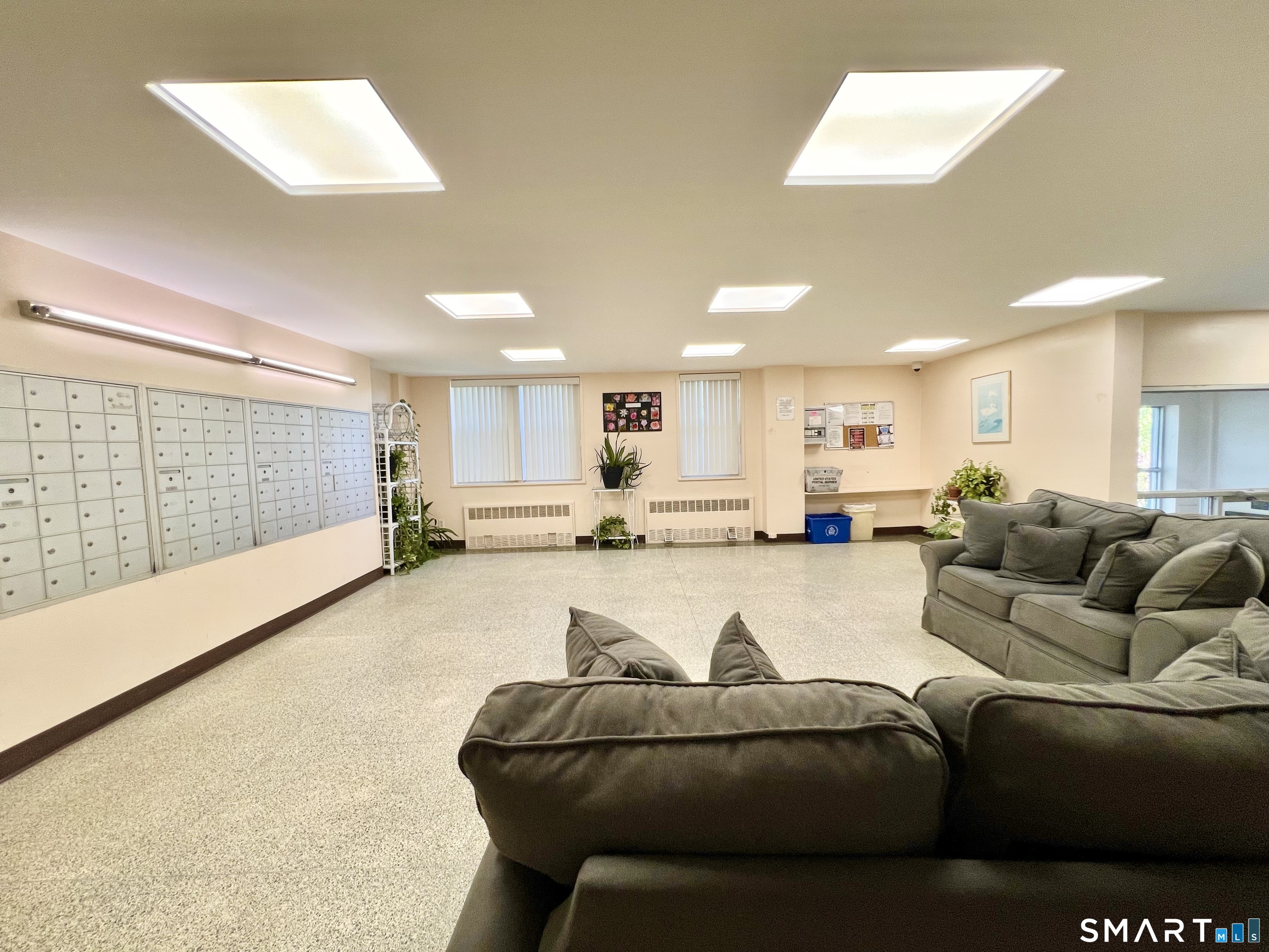 54 W North Street 417