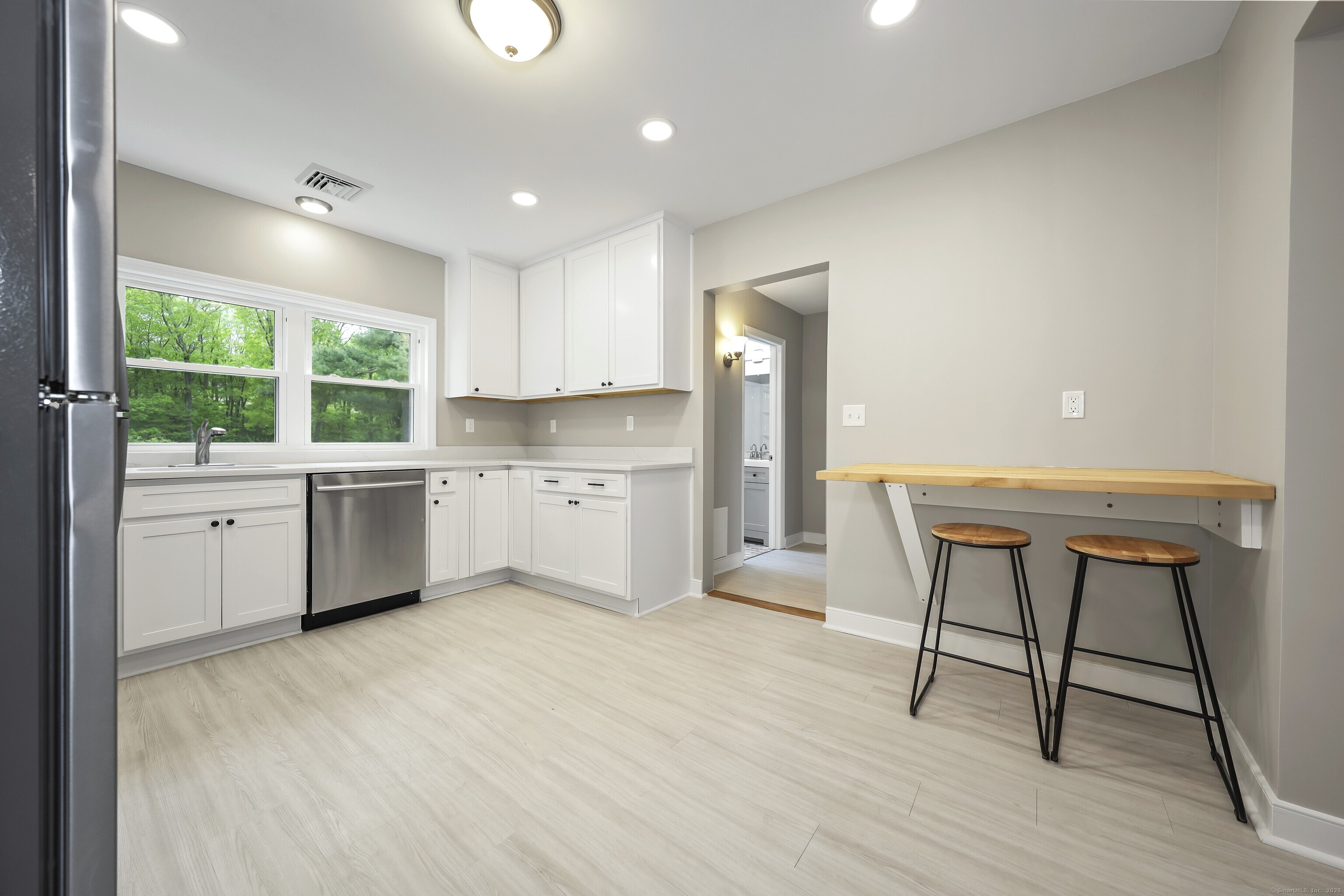 645 Fenn Road, Thomaston, Connecticut image 8