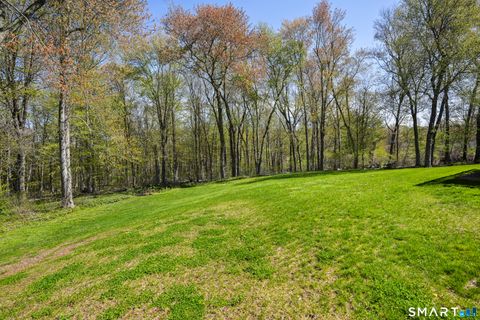 Tiny photo for 5 Spoke Drive, Woodbridge, CT 06525 (MLS # 24171306)