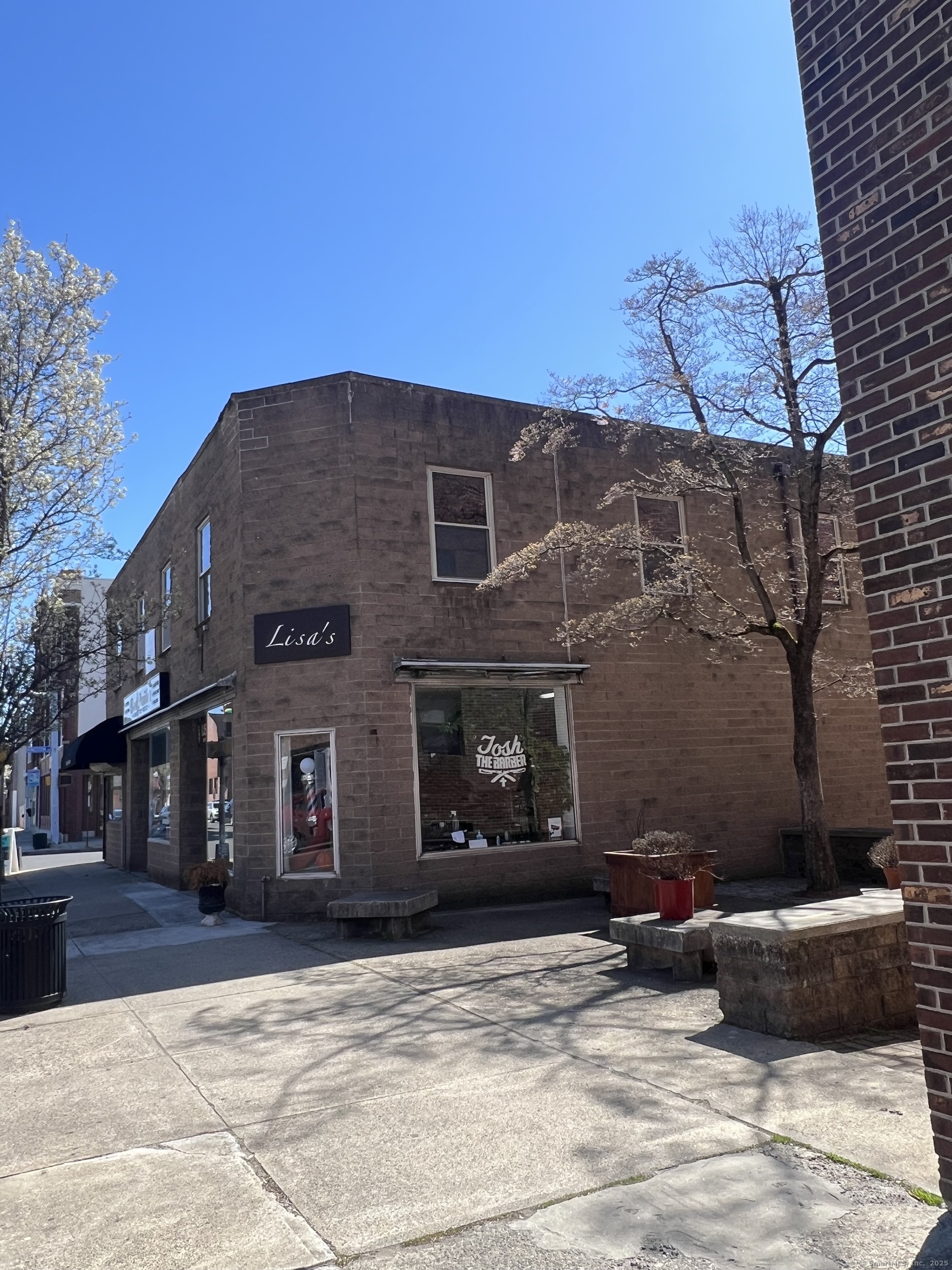 174 Main Street 2