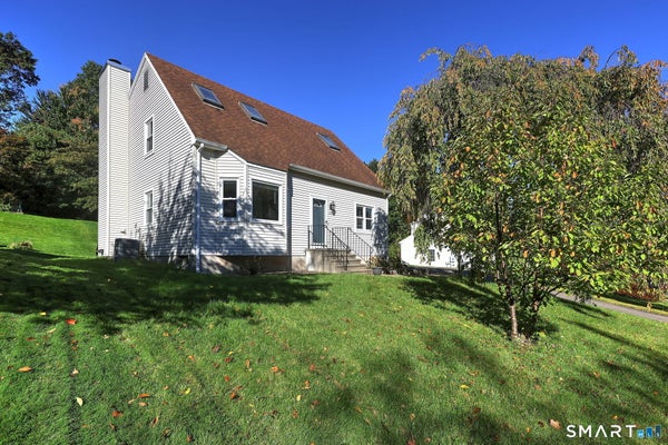 12 BROOKVIEW LN, MIDDLETOWN, CT 06457 - Image 54d8ce039f6f2aaca35c8de7dfaae607/2322788359