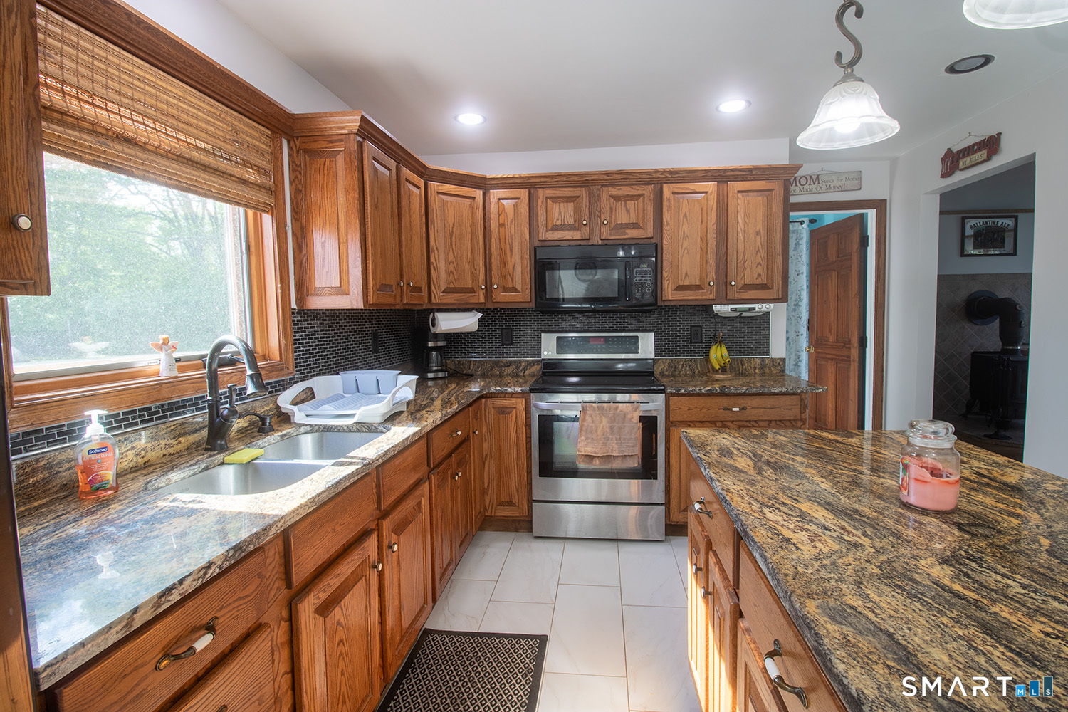 21 Bailey Hill Road