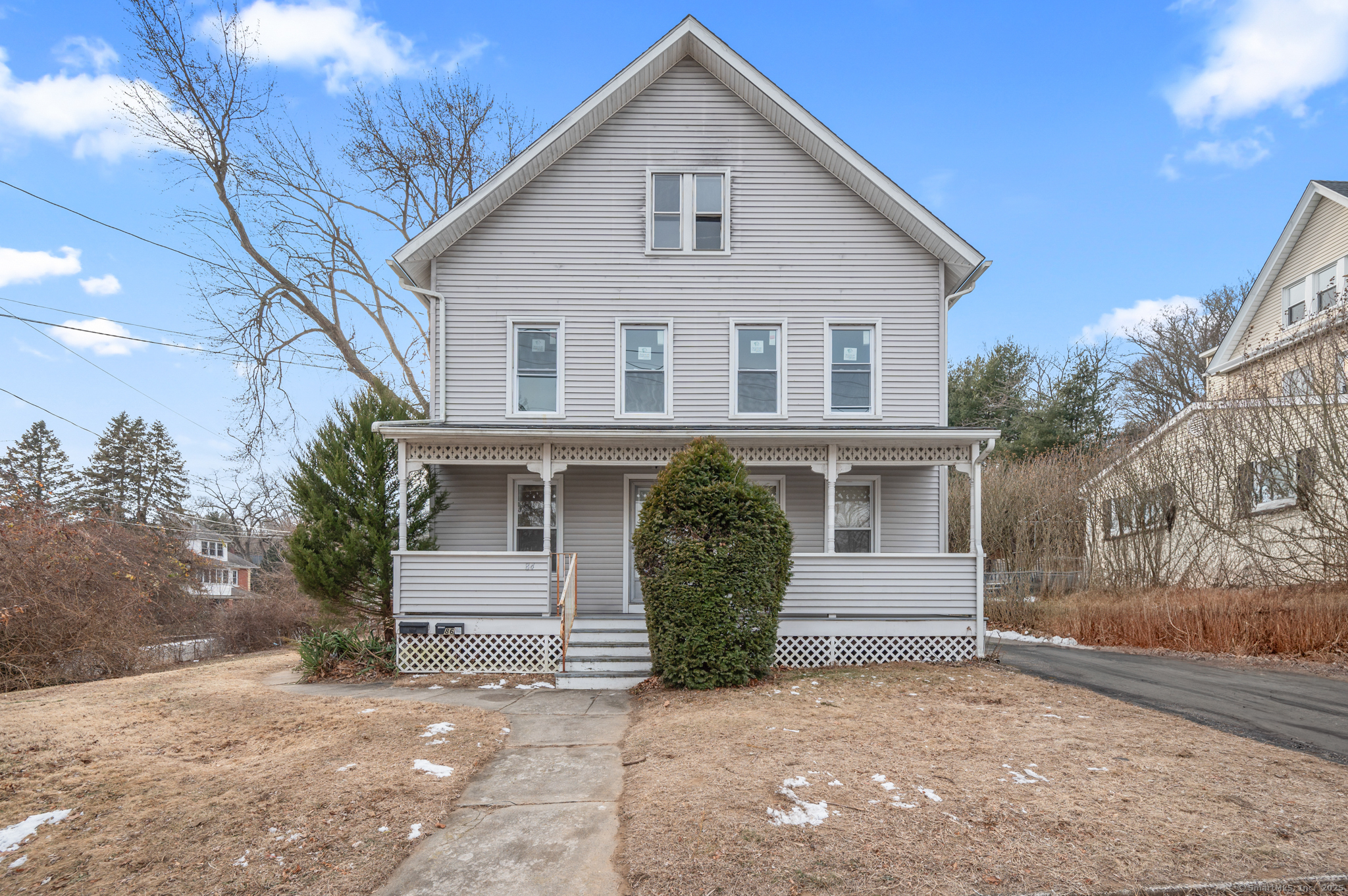 Rental Property at Oak Avenue, Shelton, Connecticut - Bedrooms: 3 
Bathrooms: 1 
Rooms: 6  - $2,500 MO.