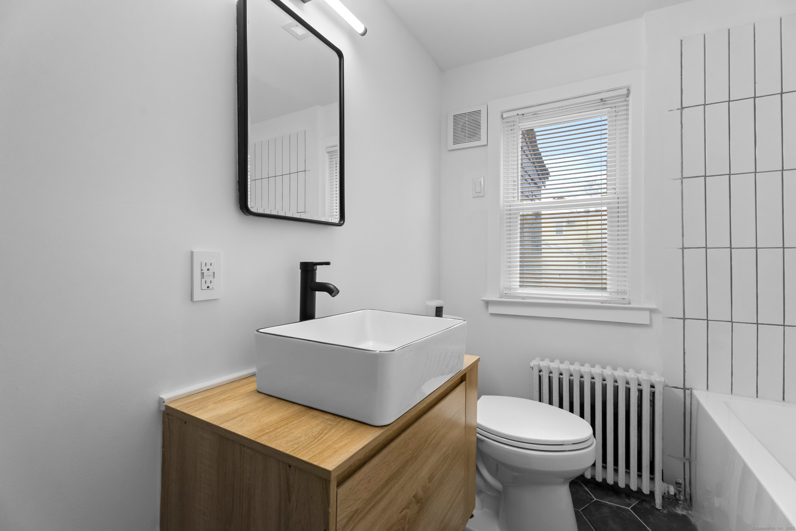671 Fairview Avenue, Bridgeport, Connecticut image 13