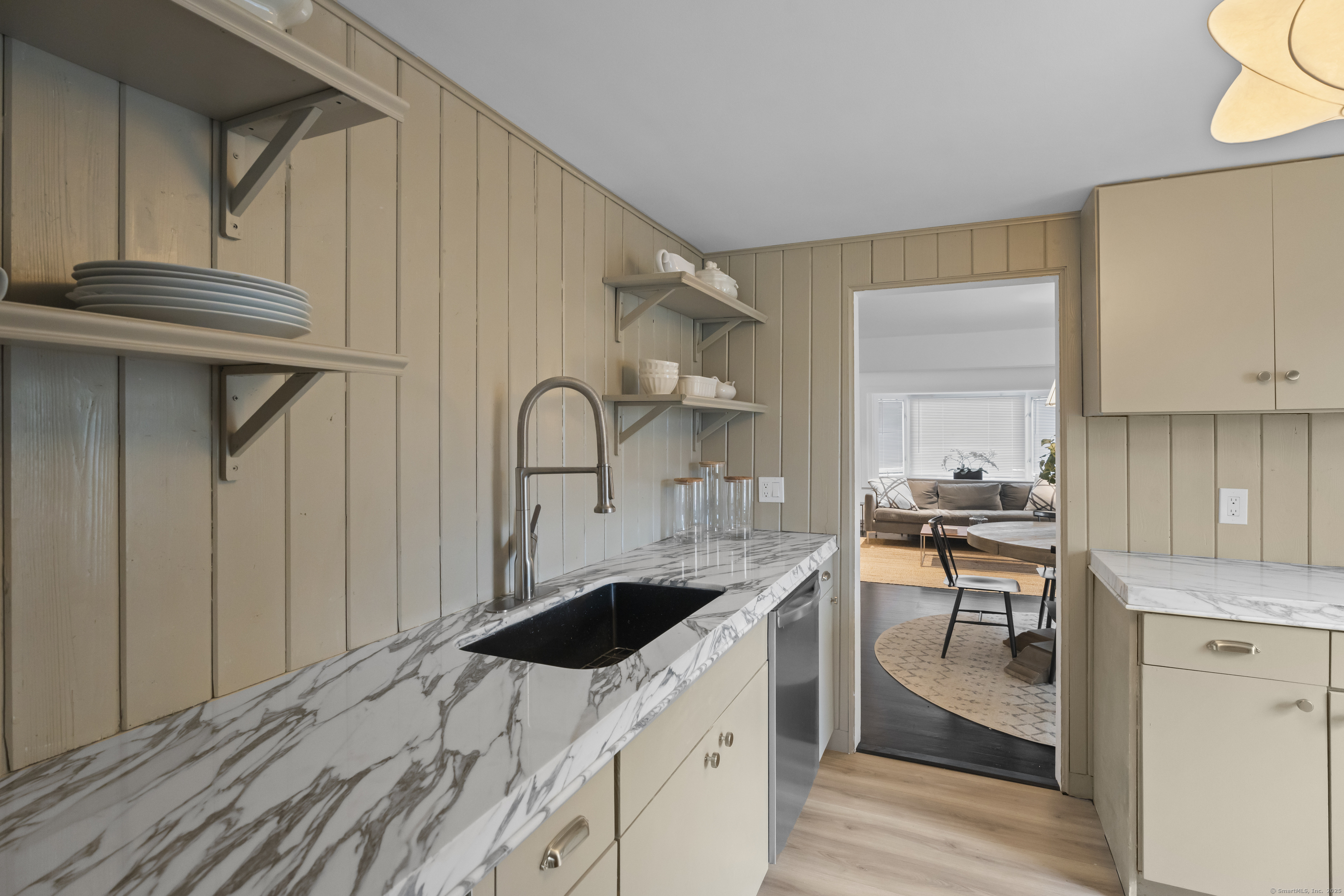 671 Fairview Avenue, Bridgeport, Connecticut image 12