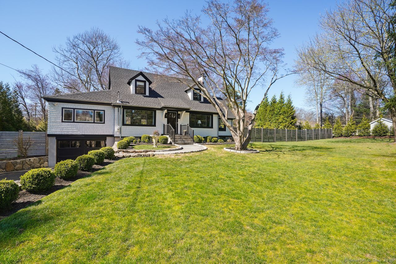 Property for Sale at Kings Highway, Westport, Connecticut - Bedrooms: 3 
Bathrooms: 3 
Rooms: 9  - $1,750,000